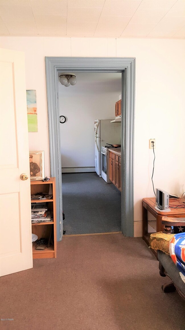 1410 West St, Honesdale, PA 18431 - photo 3