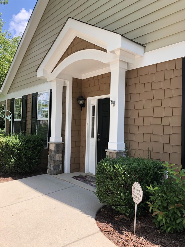 Main entrance to beautiful townhome