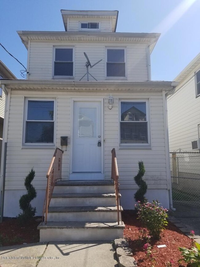 133 Dubois Ave, Staten Island, NY 10310 - photo 2