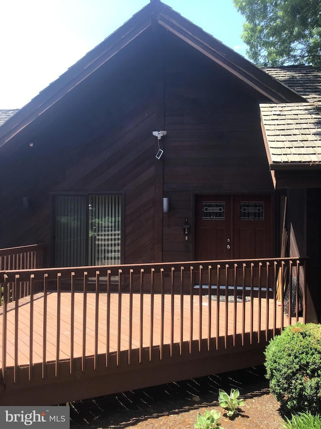 2731 Woodlake Rd, Bowie, MD 20721 - photo 2