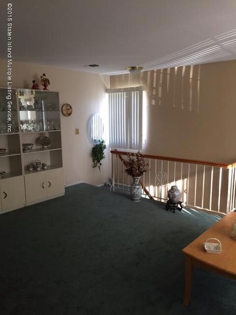 603 Correll Ave unit 158, Staten Island, NY 10309 - photo 3