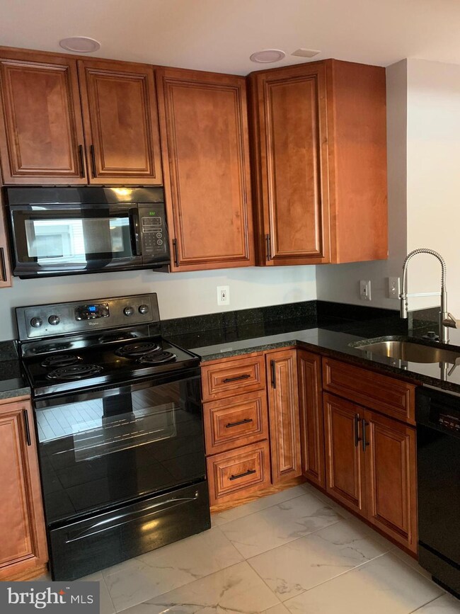 1627 Carriage House Terrace unit DD, Silver Spring, MD 20904 - photo 2