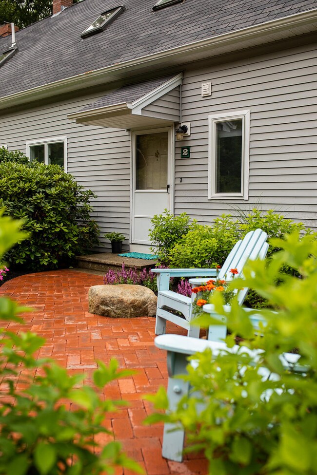 801 Us Route 1 unit F2, York, ME 03909 - photo 3