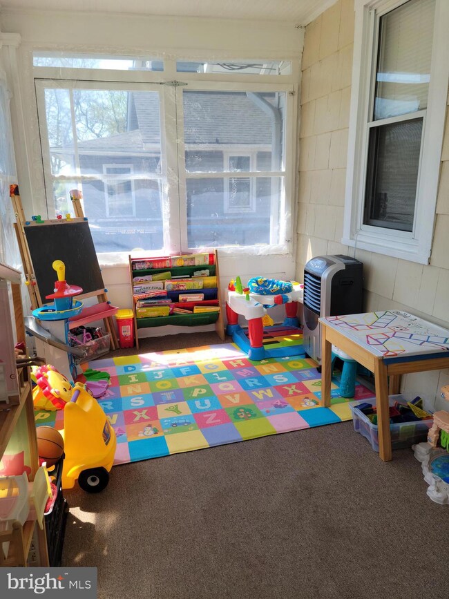 104 Glenside Ave, Newport, DE 19804 - photo 3