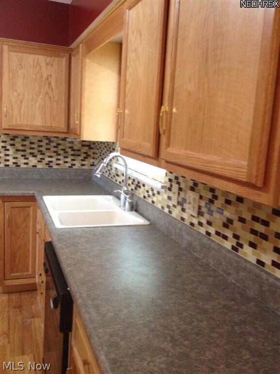 1945 E 39th St, Lorain, OH 44055 - photo 6