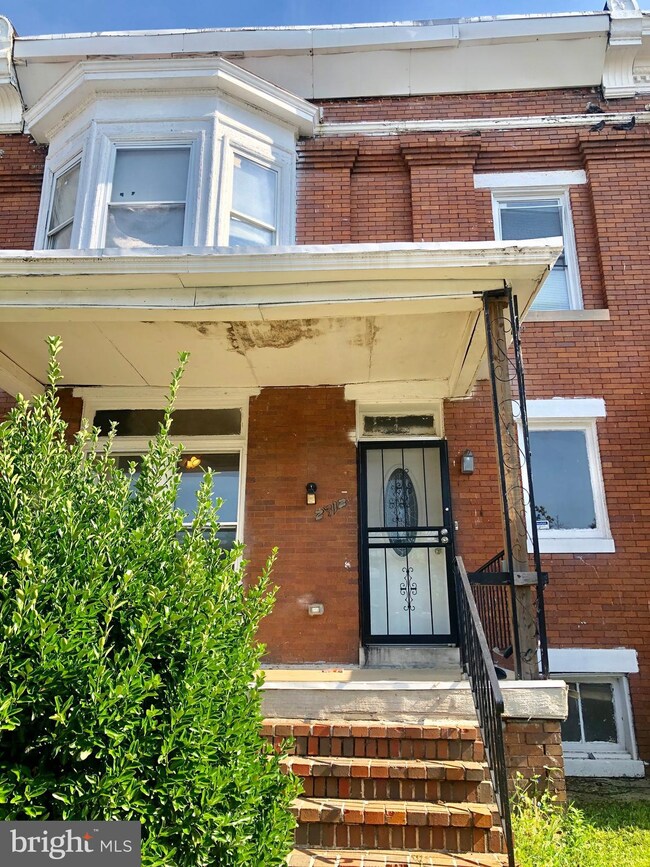 2312 Arunah Ave, Baltimore, MD 21216 - photo 5