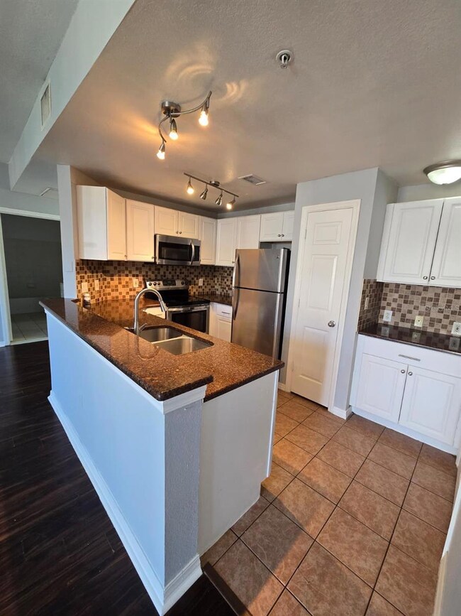 1985 Erving Cir unit 302, Ocoee, FL 34761 - photo 7