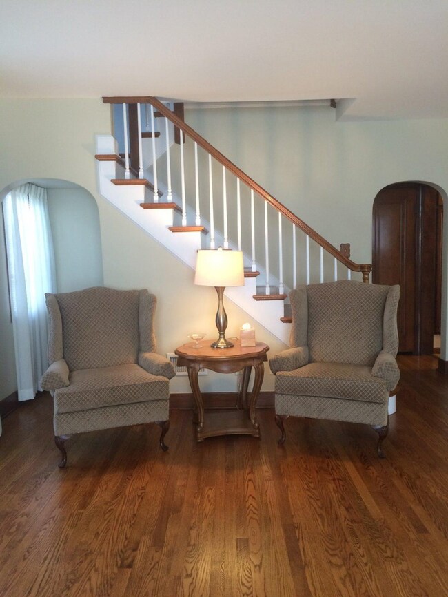 2045 Davis Ave, Whiting, IN 46394 - photo 4