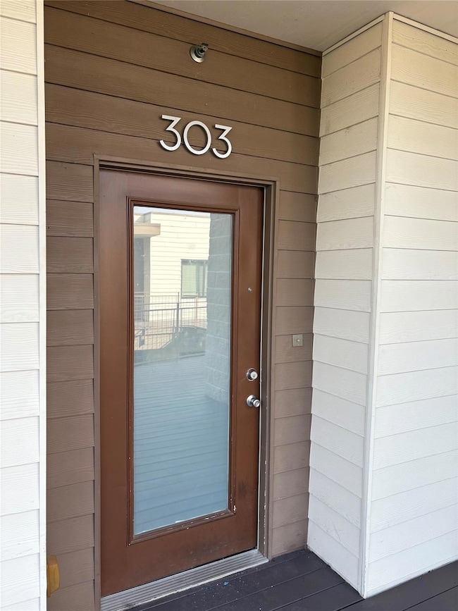View of property entrance