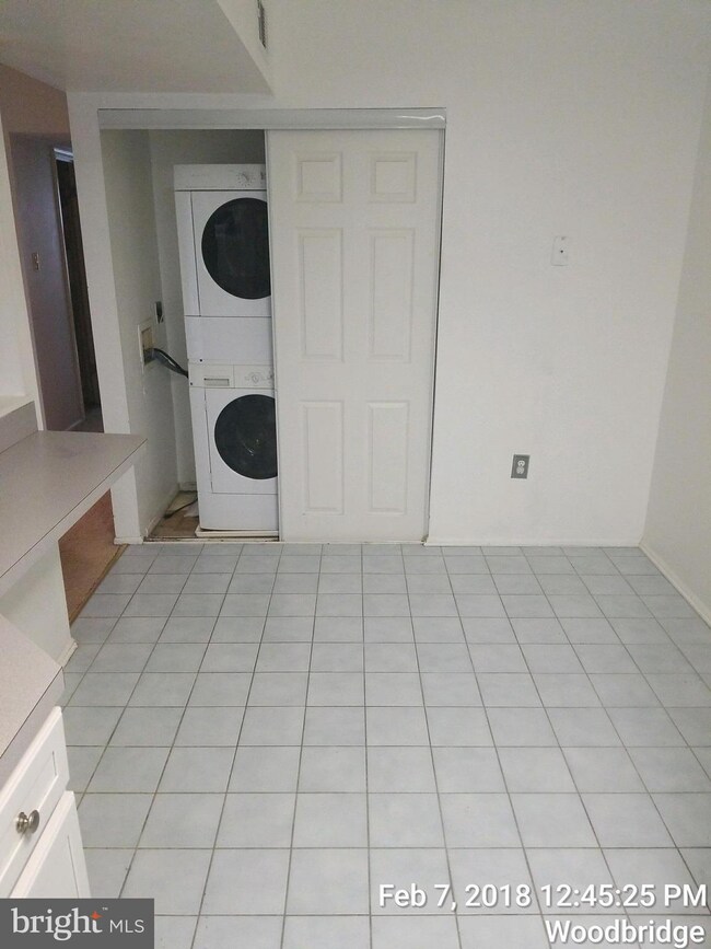 2777 Bordeaux Place unit 24C7, Woodbridge, VA 22192 - photo 5