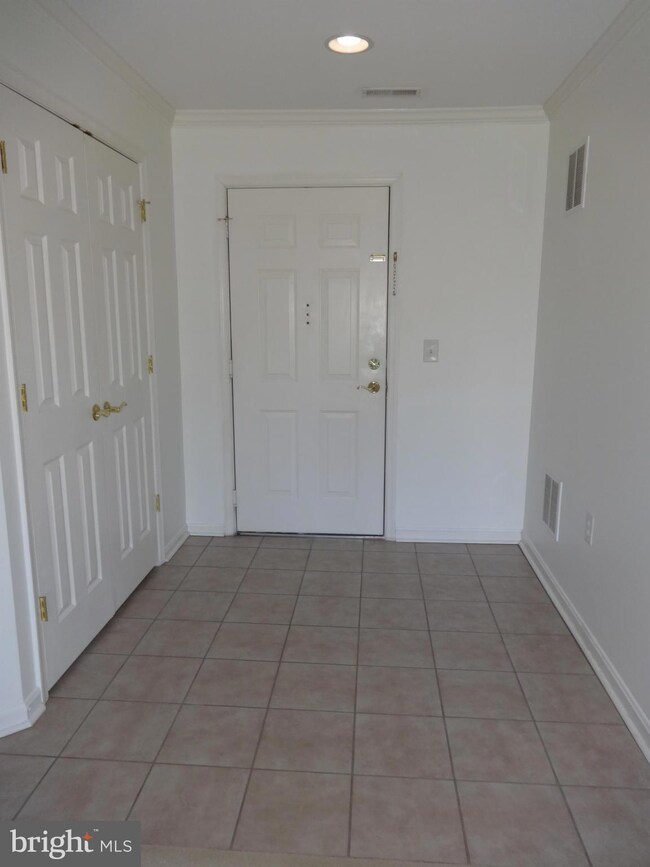 12240 Roundwood Rd unit 204, Lutherville Timonium, MD 21093 - photo 6