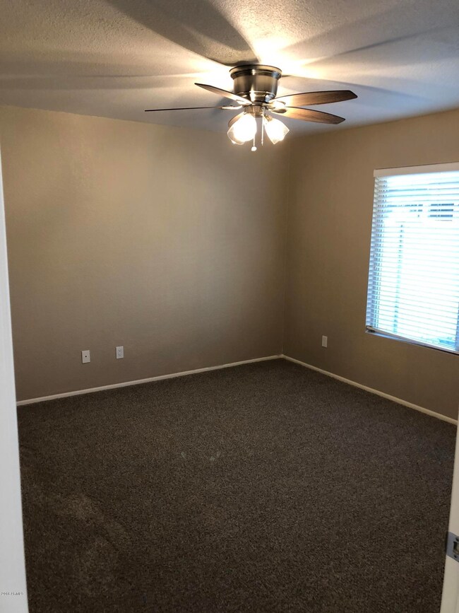 2526 E Wagoner Rd, Phoenix, AZ 85032 - photo 7