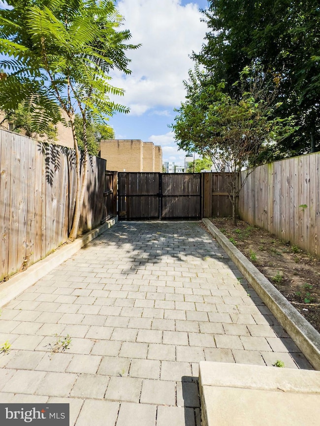 711 15th St NE unit 4, Washington, DC 20002 - photo 6