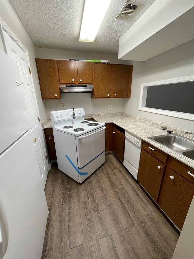 438 Westcliff Cir, Warner Robins, GA 31093 - photo 6