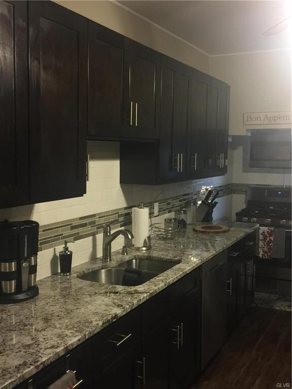 643 N 2nd St, Allentown, PA 18102 - photo 3