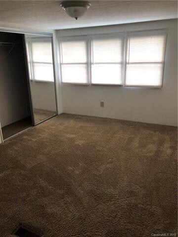 129 Leslie Way, Hendersonville, NC 28792 - photo 4