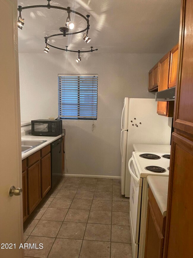 533 W Guadalupe Rd unit 1056, Mesa, AZ 85210 - photo 4