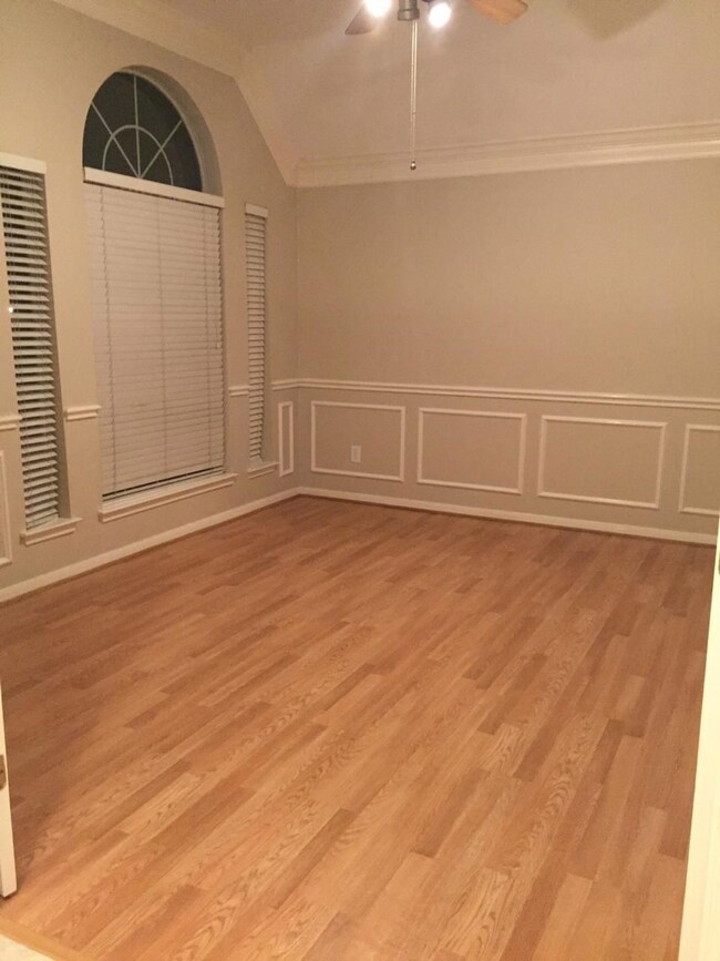 7902 Scenic Canyon Ln, Houston, TX 77095 - photo 3