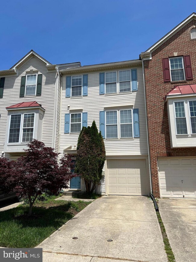 10522 Vista Gardens Dr, Bowie, MD 20720 - photo 2
