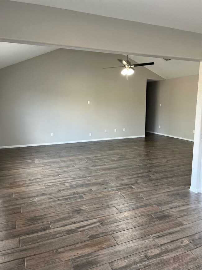 10310 Ince Ln, Houston, TX 77040 - photo 4