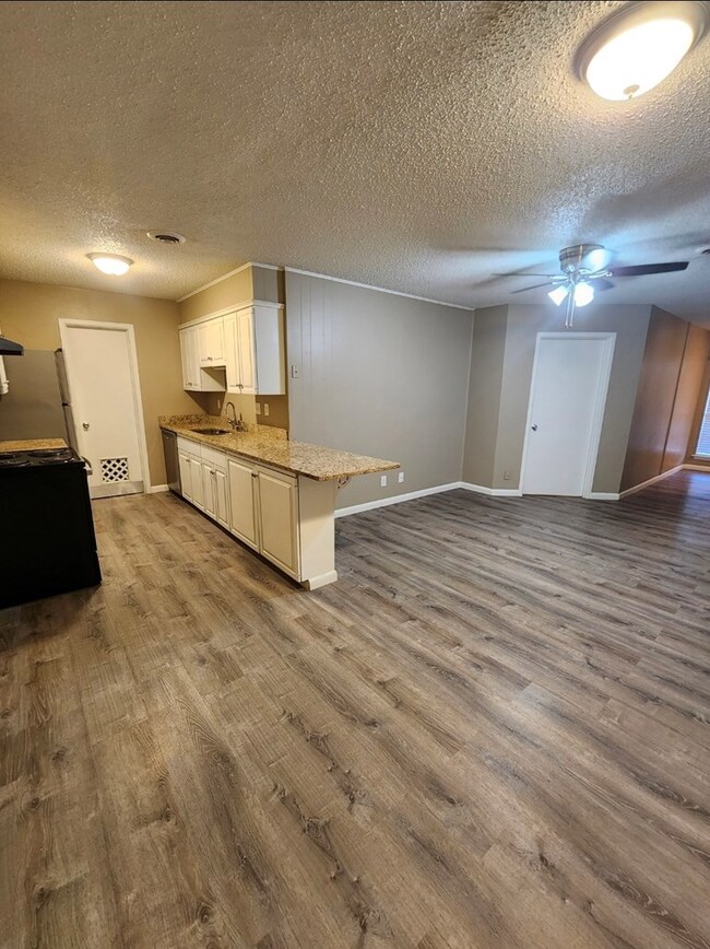 3310 Bedford Ave unit A5, Midland, TX 79703 - photo 7