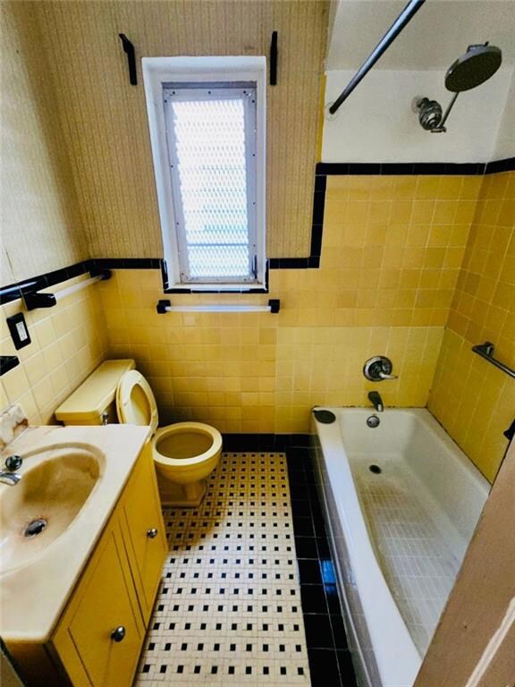 7921 Carlyle Ave, Miami Beach, FL 33141 - photo 6