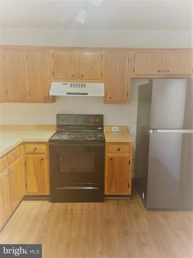 23366 Black Oak Ct, California, MD 20619 - photo 3