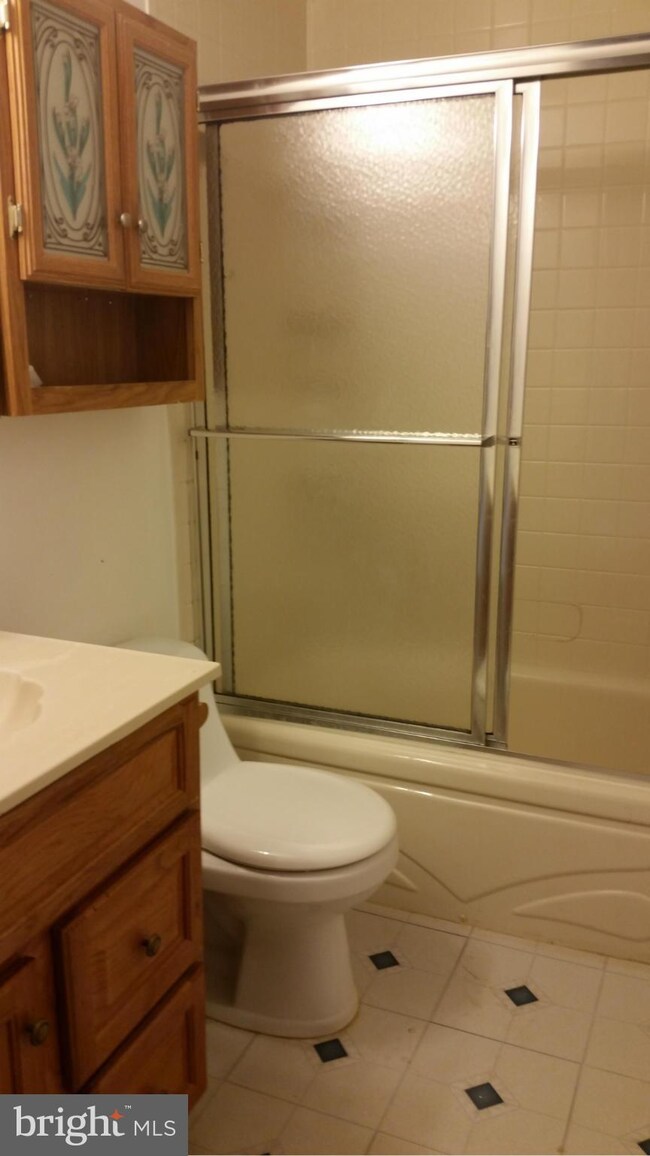 9222 Wilbur Ct, Columbia, MD 21046 - photo 7