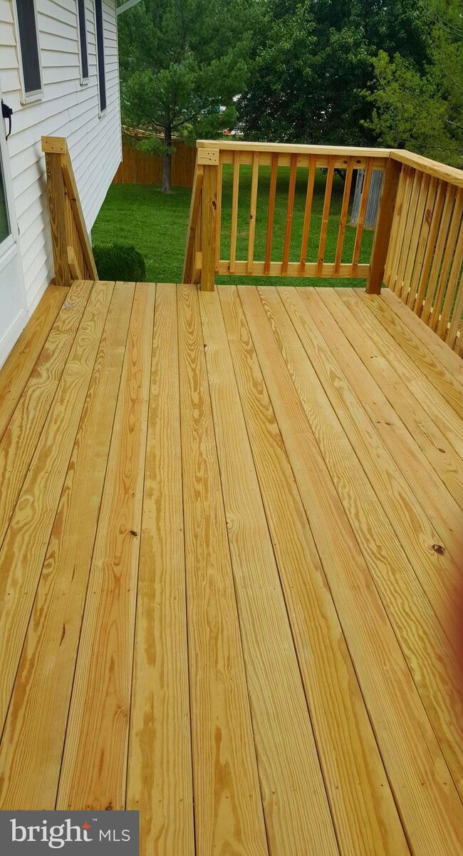 112 Golden Pond Cir, Stephens City, VA 22655 - photo 5