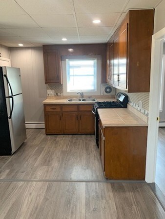 601 Warren St unit 3, Fall River, MA 02721 - photo 3