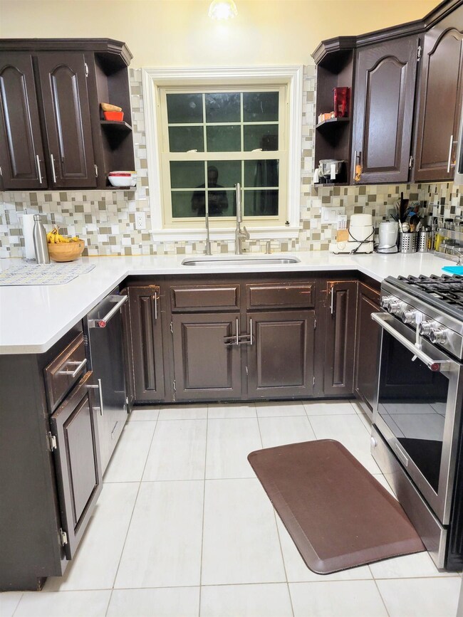 39 Stanstead Place unit U344, Nashua, NH 03063 - photo 7