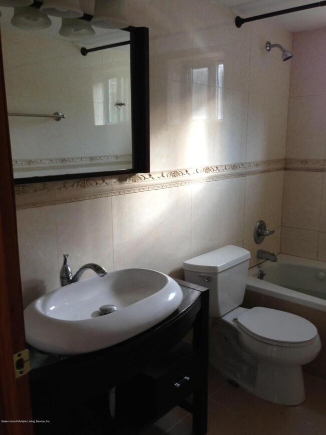 18 Harbor View Ct unit 158, Staten Island, NY 10301 - photo 6