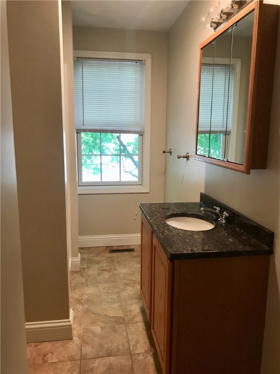 3477 Pawtucket Ave unit 1, Riverside, RI 02915 - photo 7