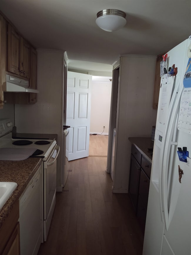 37 Trout Brook Dr, Nashua, NH 03062 - photo 4