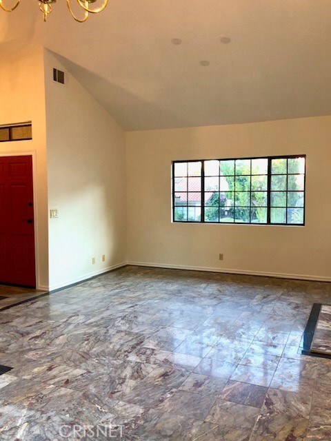 5253 Calderon Rd, Woodland Hills, CA 91364 - photo 4