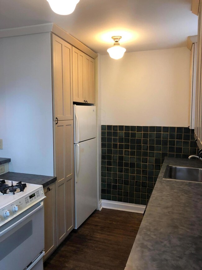 212 E Moler St unit 14, Columbus, OH 43207 - photo 5