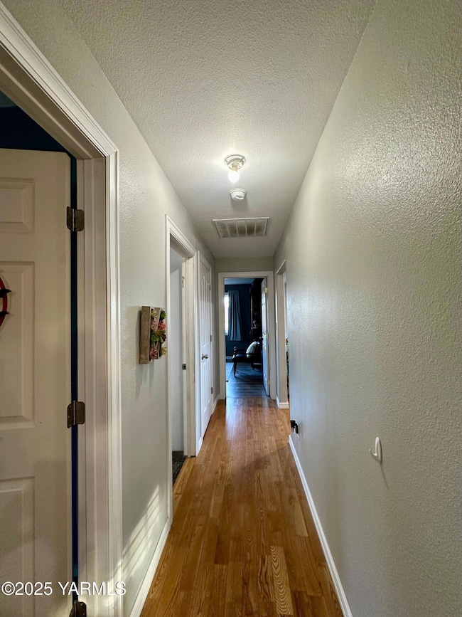 110 Ladybug Ln, Moxee, WA 98936 - photo 7