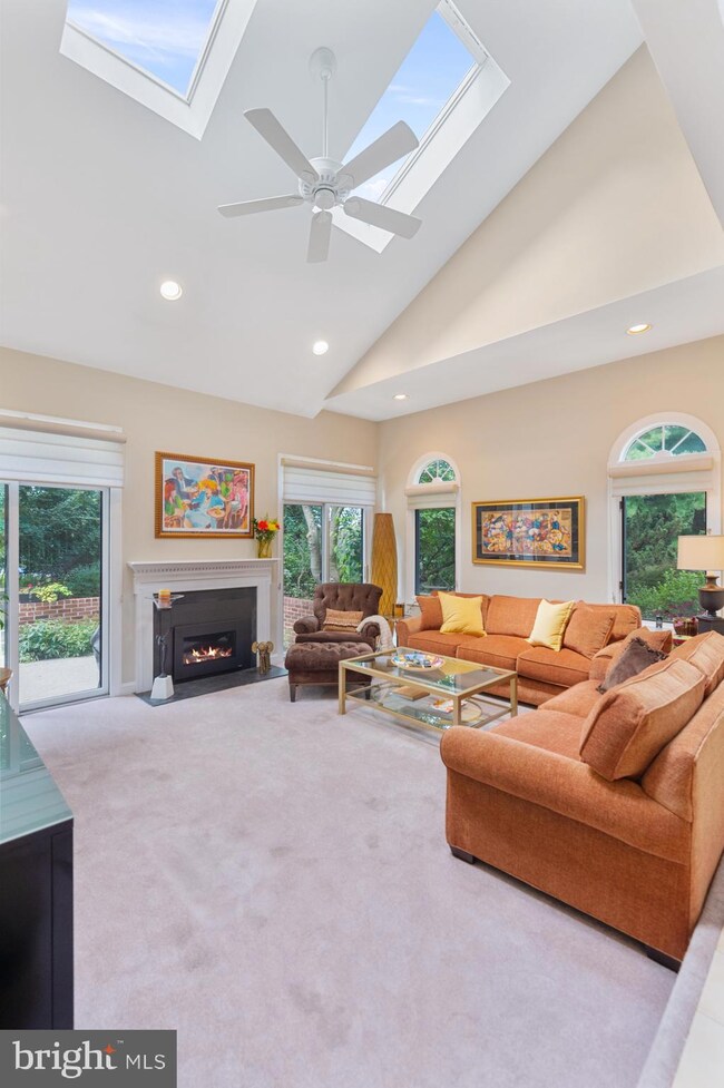 9237 Eagleview Dr, Lafayette Hill, PA 19444 - photo 6