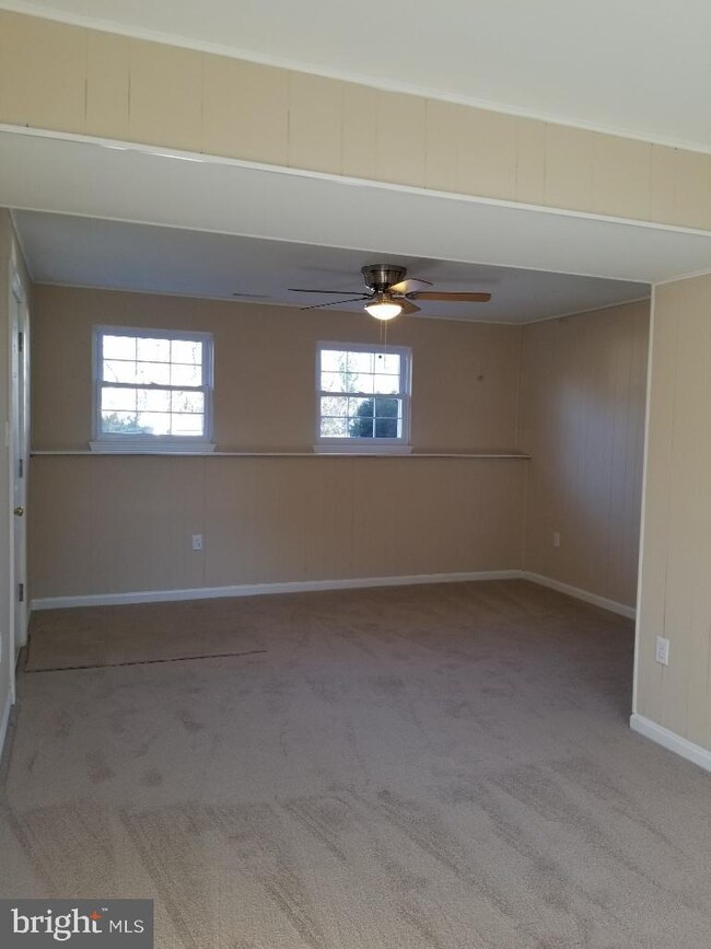 4811 Emo St, Capitol Heights, MD 20743 - photo 2