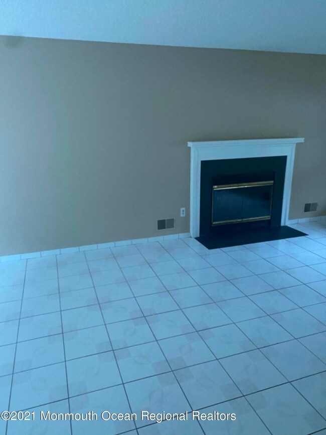 1B7E46F0-6B7A-44E6-BAB0-B93BFE6940A6