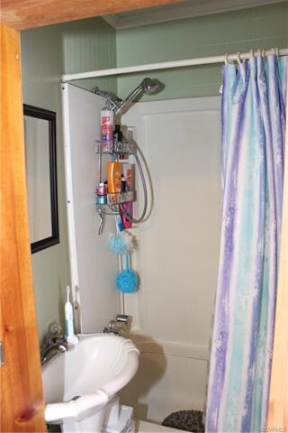 255 W Magnolia Ave, West Point, VA 23181 - photo 6