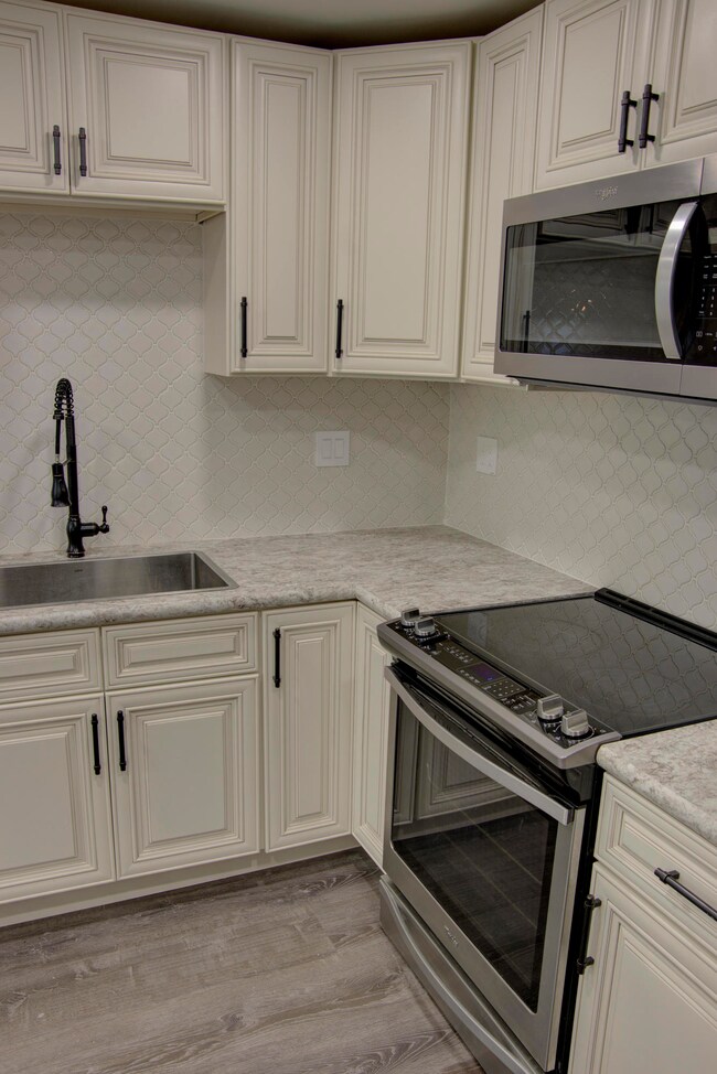 r1kitchen3IMGP2058_59_60
