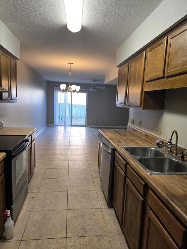 2065 Ann Cir unit 5, Destin, FL 32541 - photo 6