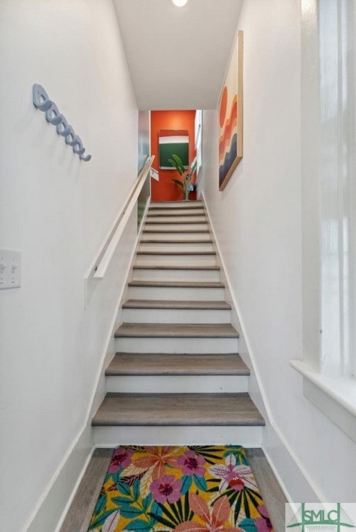 307 W 36th St, Savannah, GA 31401 - photo 2