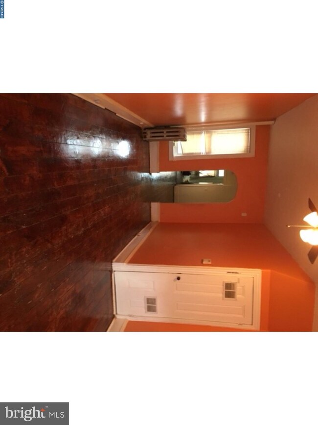 1239 Buttonwood St, Reading, PA 19604 - photo 2