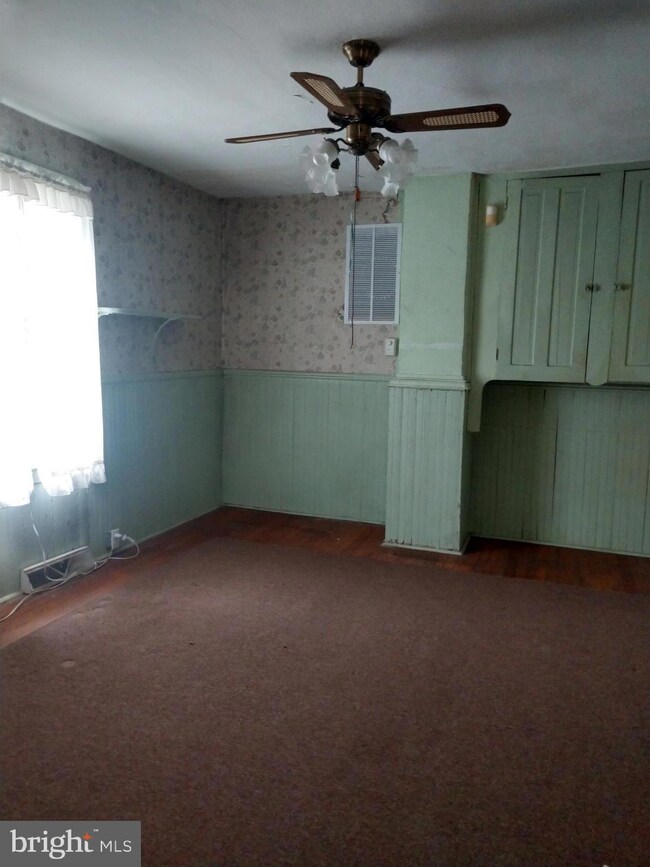 302 N Front St, Georgetown, DE 19947 - photo 2