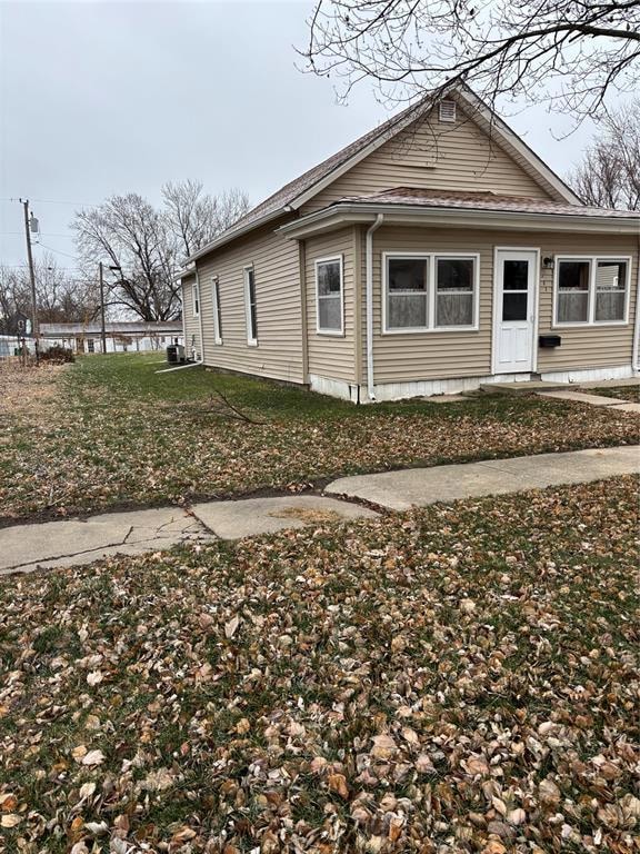 405 S Vine St, Creston, IA 50801 - photo 3