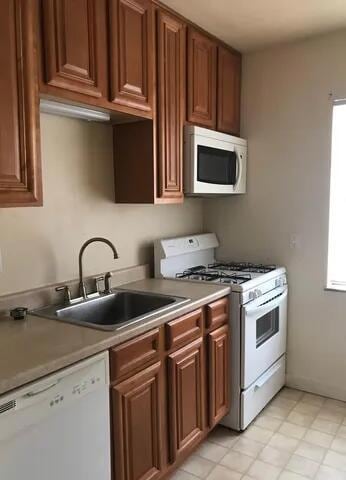 49 E Henderson Rd unit A, Columbus, OH 43214 - photo 2