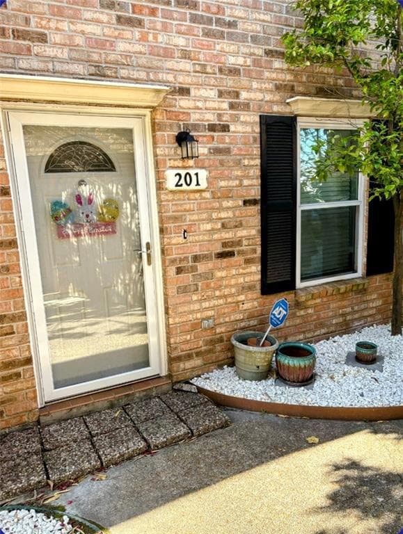 604 Clearview Pkwy unit 201, Metairie, LA 70001 - photo 2