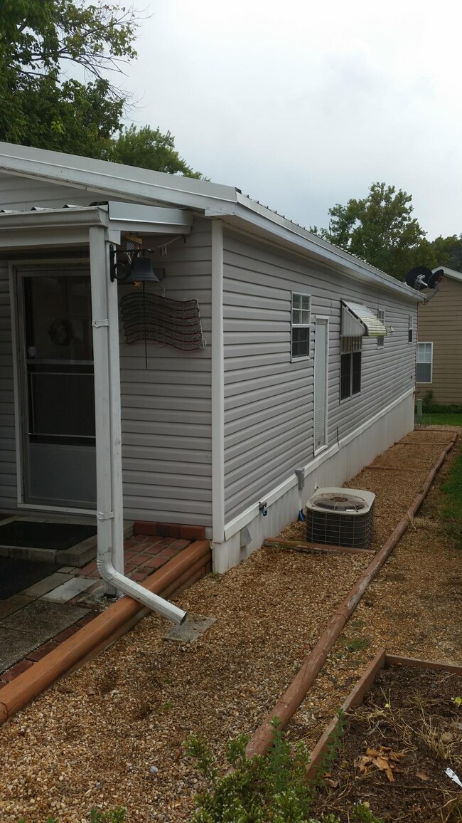 Lot 28 pic 20